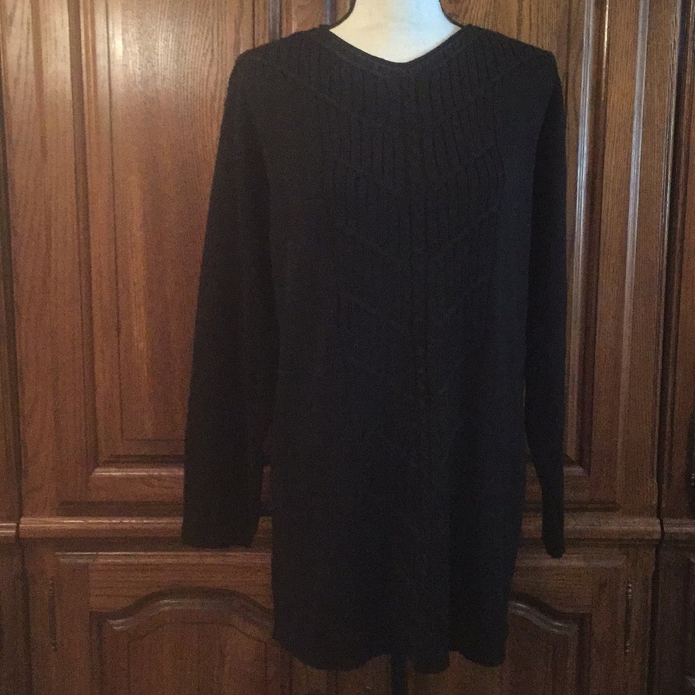 Liz Claiborne Collection Black Cable Knit Sweater